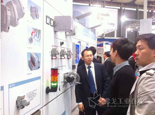 菲尼克斯电气华丽亮相CIIF2013中国国际工业博览会
