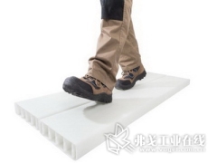 SABIC推出创新的耐用型建筑板材STADECK™