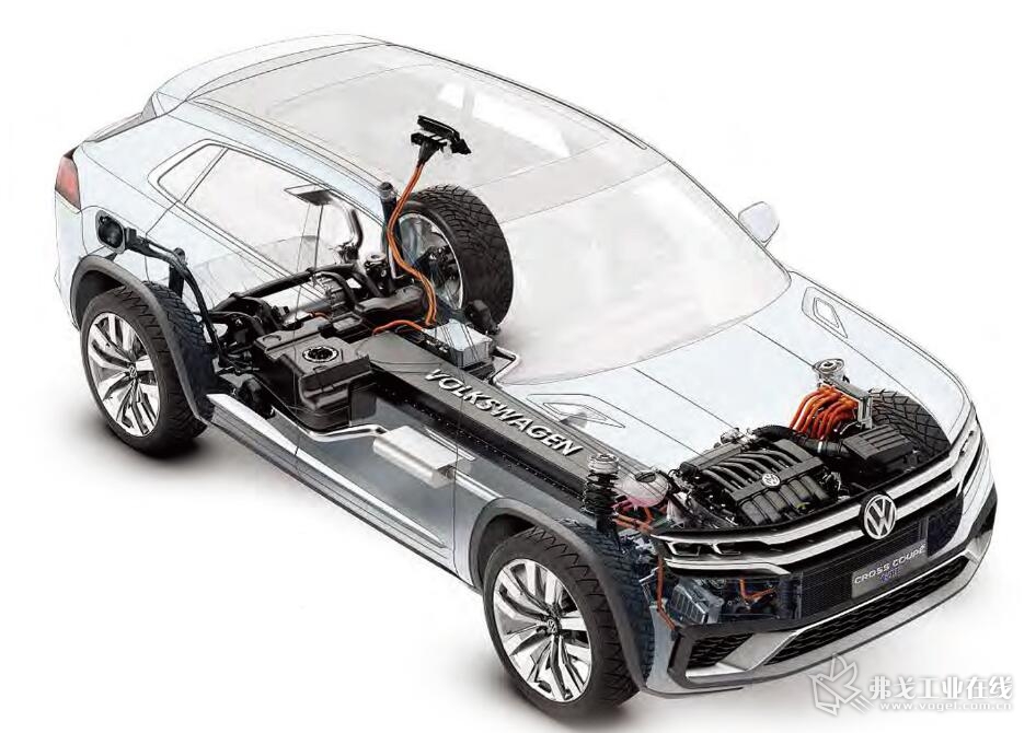 图2 大众公司的Cross Coupe GTE型混合动力轿车采用了所谓的“电动万向节”.jpg