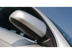 苹果新专利：给车窗配控制层 调节光线穿透车窗保证隐私性